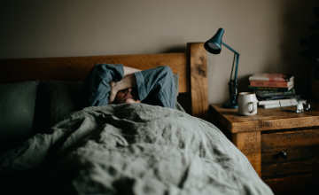 不眠症に悩んでいる人