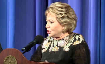 連邦評議会のワレンティーナ・マトヴィエンコ議長