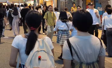 平和な生活を送る