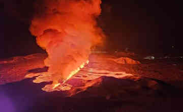アイスランド南西部で再び火山噴火